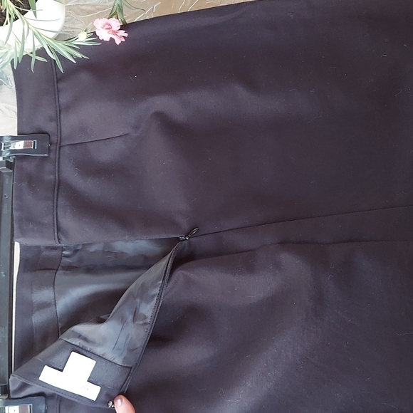 Liz Claiborne skirt. Size 14. - Picture 5 of 9